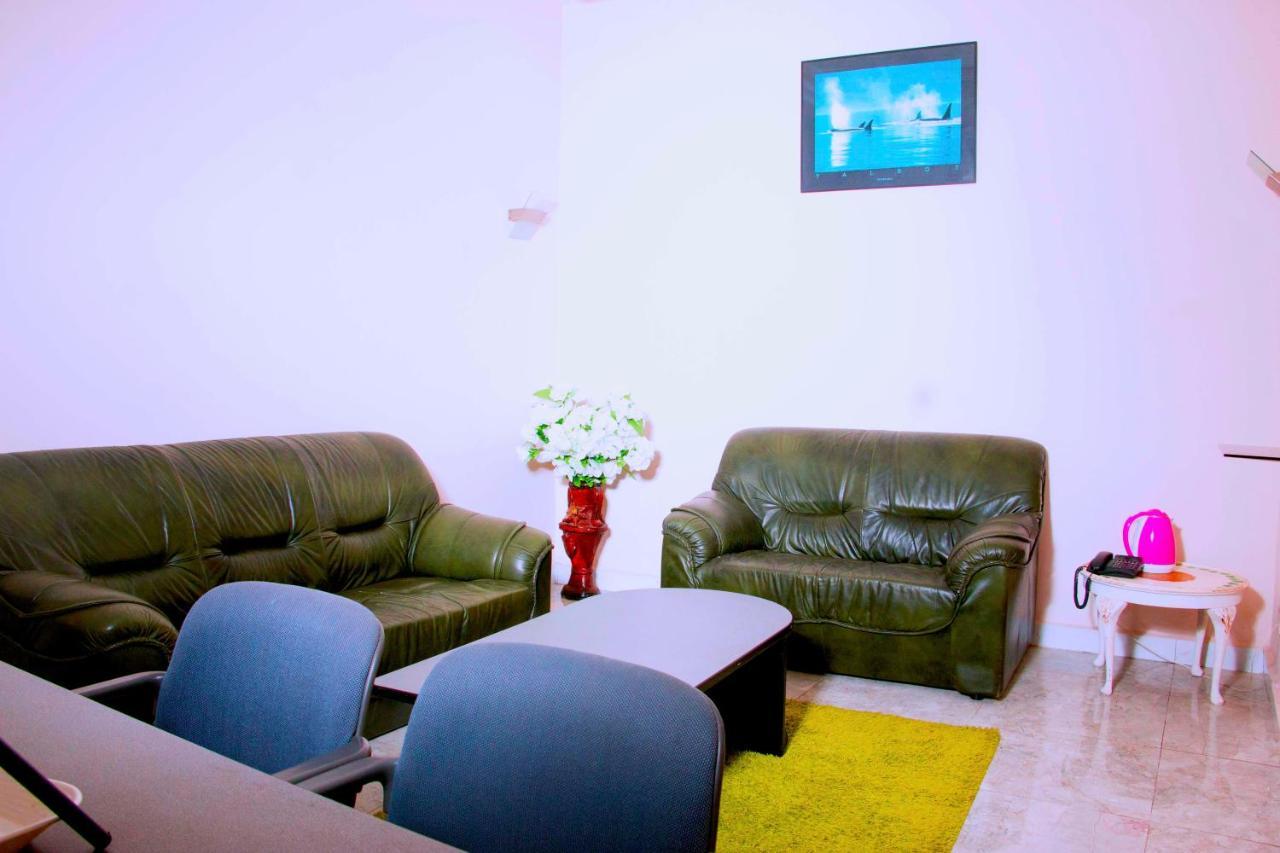 Nora Hotel Cotonou Exterior foto